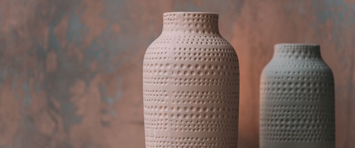 Ceramic Pottery Manufacturer Handmade vs. Machine-Made Ceramics