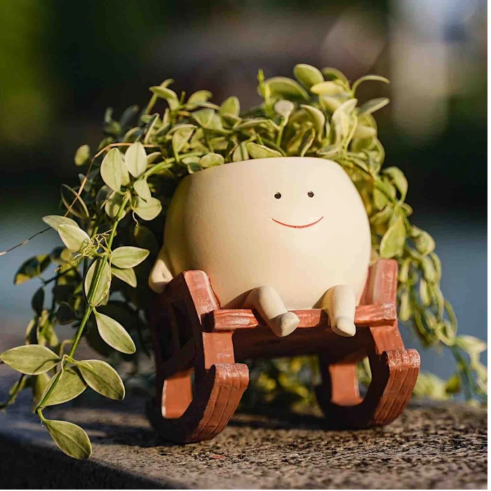 Smiling Rocking Chair Planter – Cute Handcrafted Ceramic Pot