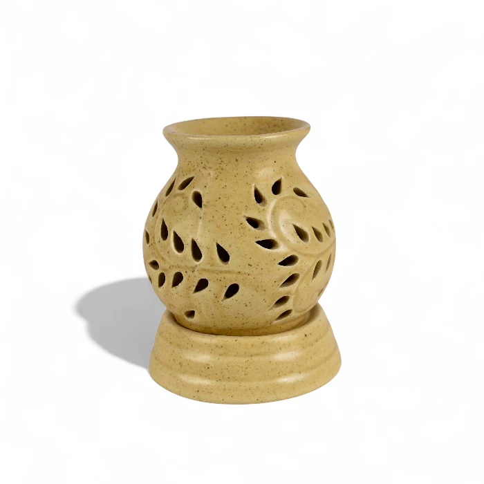 Handcrafted Round Leaf Cut Aroma Diffuser – Beige Sand Finish