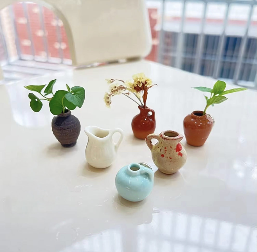 Petite Vase Ceramic Fridge Magnet