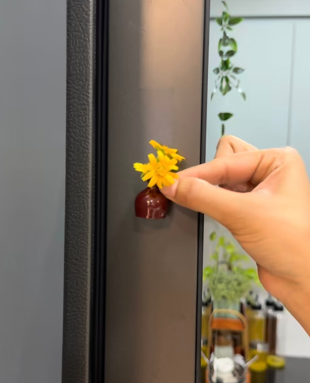 MagniBud Mini Jug Vase