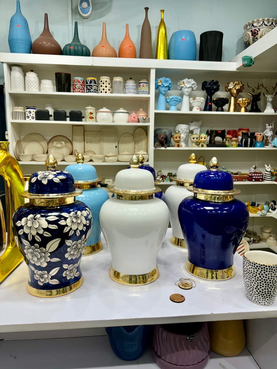 Regal Luxe Ceramic Ginger Jar – Gold Accent Series